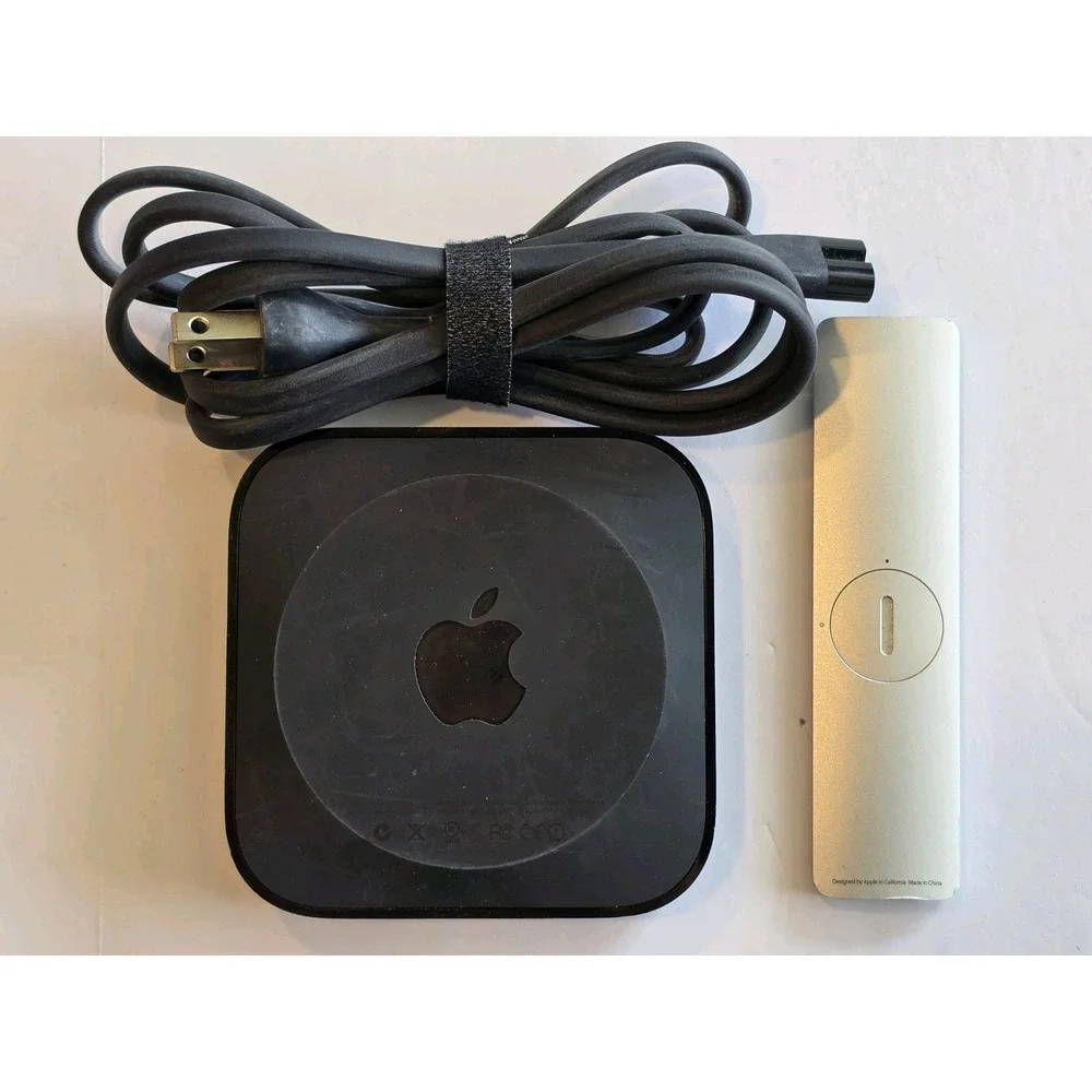 Apple TV (3rd Gen) 8GB Digital HD Media Streamer - Black Model A1427‎